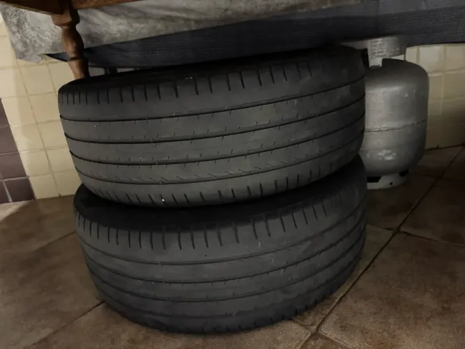 Pneu 225/55 R18 Scorpion