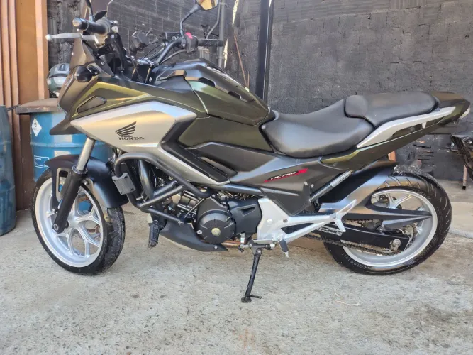 Vendo nc750 x