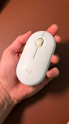 Mouse Sem Fio Logitech (Bluetooth e USB)