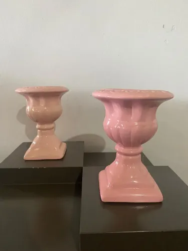 Lote de vasos em louça para decoração