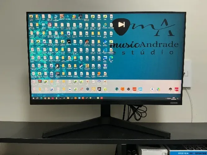 Monitor Samsung T350 24" (LF24T350FHLMZD)
