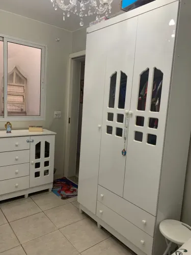 Guarda roupas e cômoda