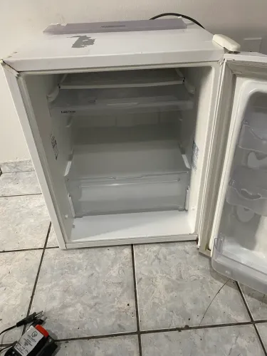 Frigobar Eletrolux