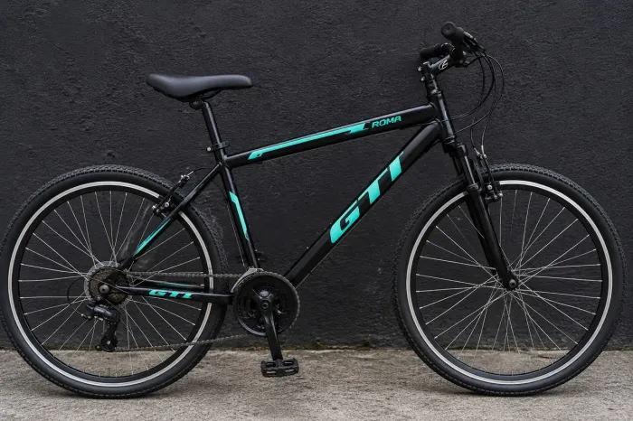 VENDE SE BICICLETA SEMI NOVA