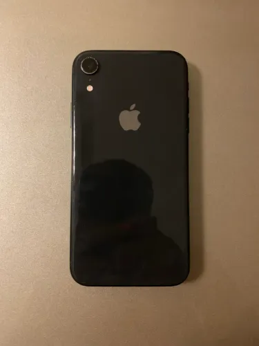 iPhone XR (CONSERVADO)