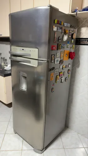 Geladeira Eletrolux 462 litros Inox 