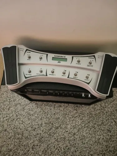 Pedaleira Peavey Sanpera II - Controle Total para Vypyr - Usada