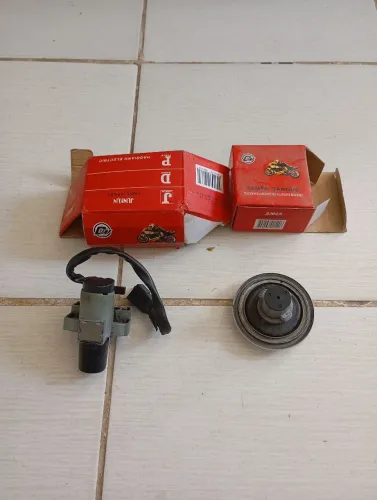 Tampa de tanque+ ignição de moto Honda 