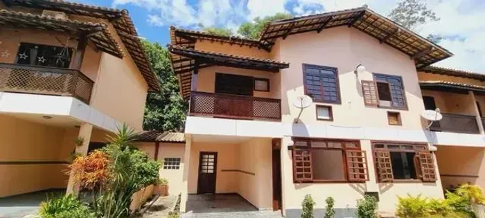 Imóvel para venda possui 105 metros quadrados com 4 quartos em Tribobó - São Gonçalo - RJ