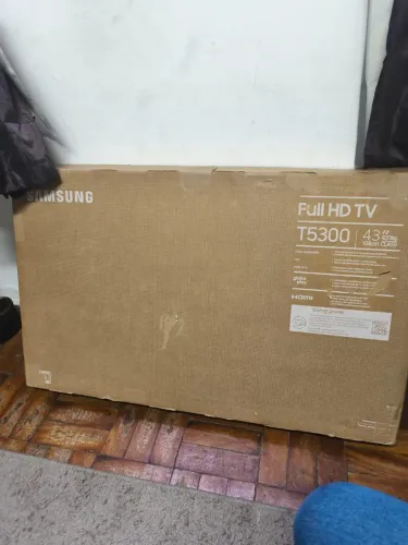 TV Samsung 43 polegadas smart Tizen cristal