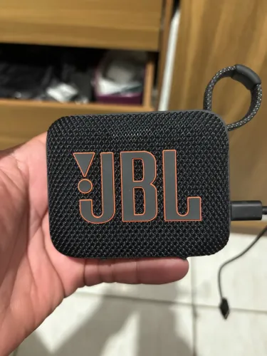 JBL go 4