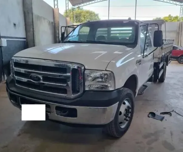 Ford F4000 4x4 carroceria 2016