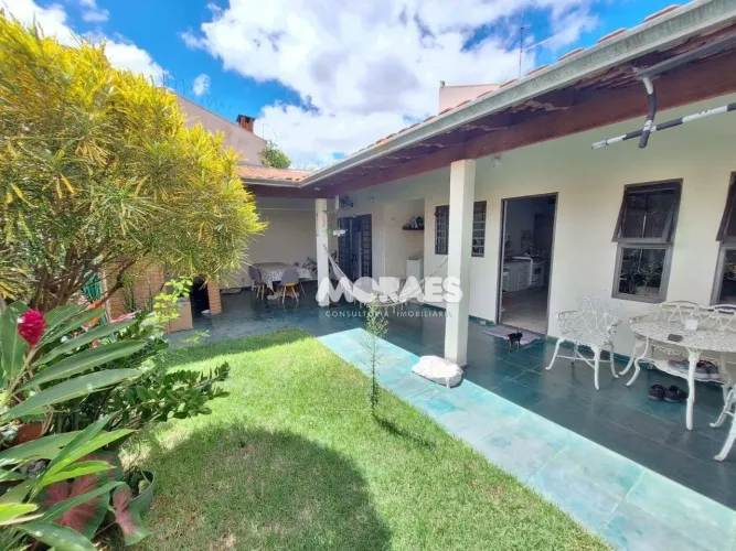 Casa Sobrado Mista com ponto comercial à venda, 3 quartos (1 suíte), 2 vagas, a/c 320 m² -