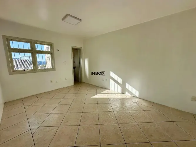 INBOX CIA IMOBILIARIA ALUGA - Sala comercial na área Central de Bento Gonçalves