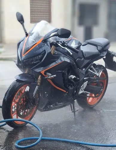 CBR 650r 21/21 em excelente estado