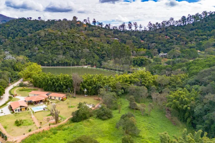 Lote em condomínio em Itaipava, Petrópolis.