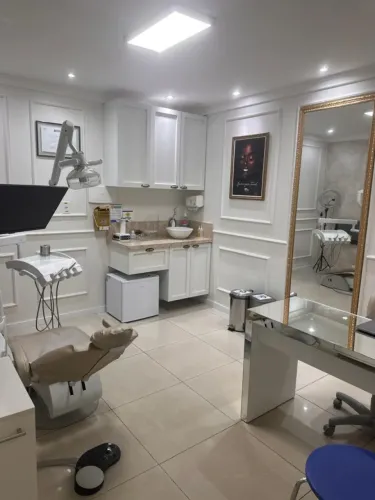 Ponto Comercial para Venda em Salvador, Fazenda Grande I, 1 banheiro, 1 vaga