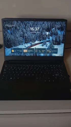 ? Notebook Gamer Lenovo ? GTX 1650 + 8GB RAM + SSD 256GB Sem marcas de uso. 