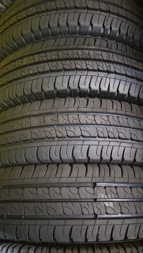 Pneus TekysTyre remold 205/75/16 cargo