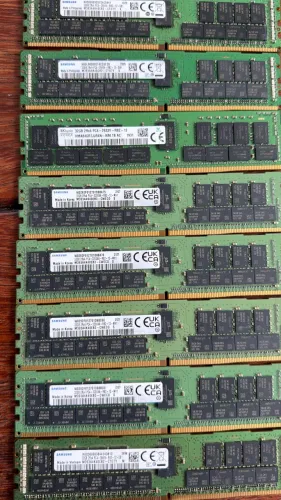 Memória RAM DDR4 para servidor