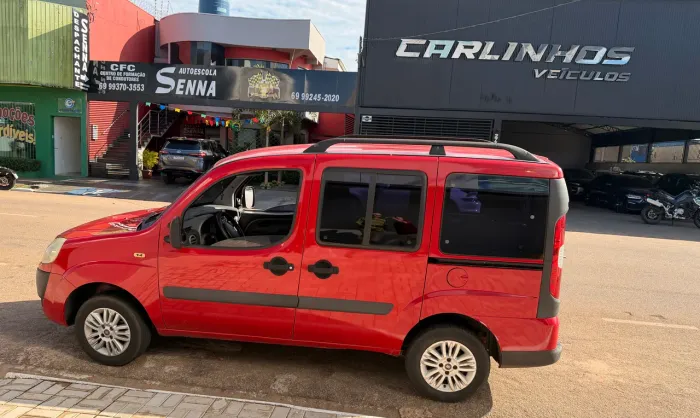 Fiat Doblo Attractive 1.4 Fire Flex 8V 5P 2012