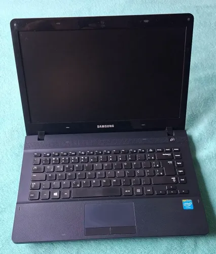 Samsung ATIV Book 2