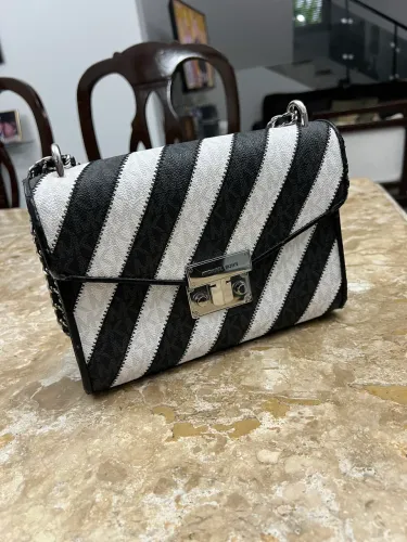 Bolsa Michael Kors de corrente