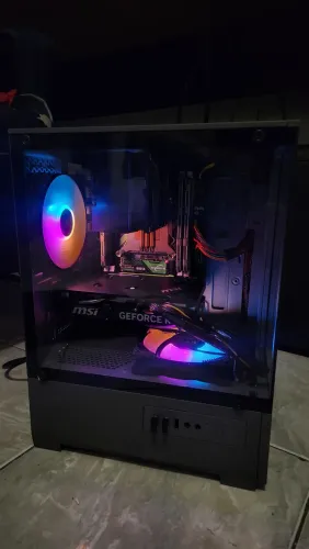 PC Gamer Small RTX 4060, Configuração na descrição