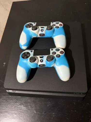 Ps4 slim 500gb + 2 controles + 5 jogos