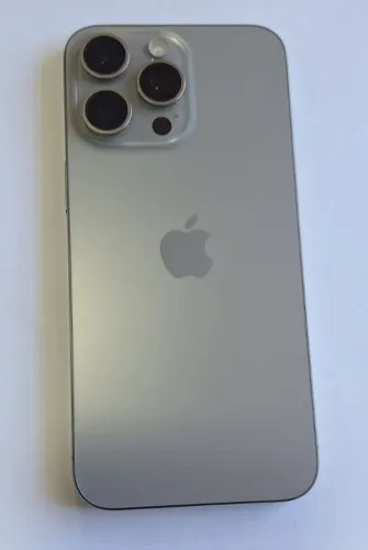 Iphone 15 Pro Max , Titânio 256 GB R$ 4.450,00