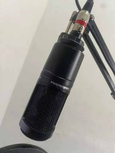 Microfone Audio-Technica AT2020
