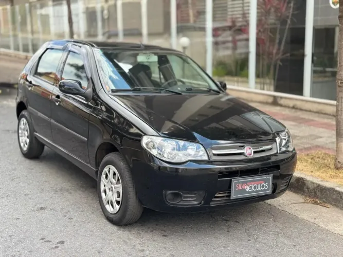 Fiat Palio 1.0 Economy Fire Flex 8V 4P 2014