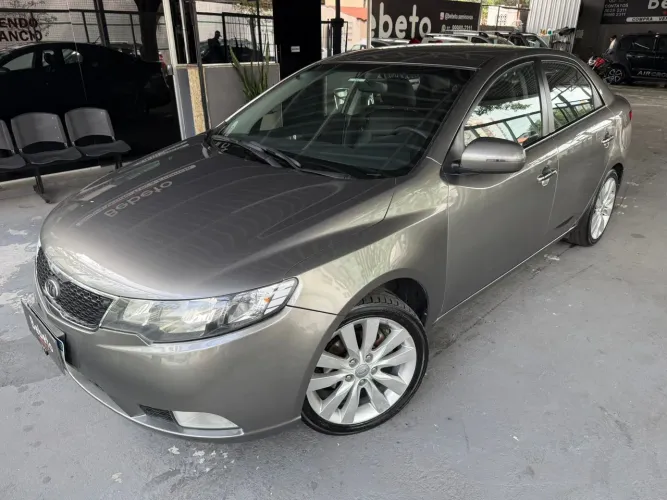 Kia Motors Cerato 1.6 16V Aut. 2013