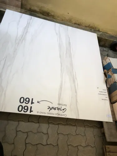 Vendo porcelanato 1.60 *1.60 acetinado