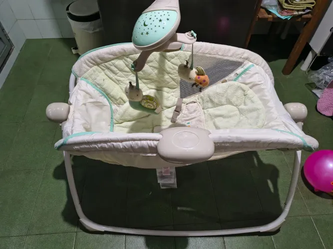 Cadeirinha de descanso para bebê