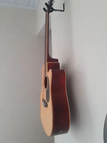 Violão elétrico ativo recondicionado