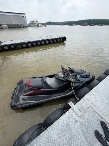 Jet ski Sea Doo 300 2024. Aceito troca