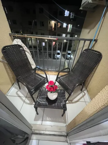 2 cadeiras + mesa de centro para jardim de fibra