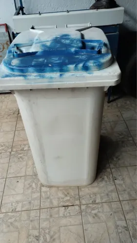 Conteiner Lixeira 240 litros