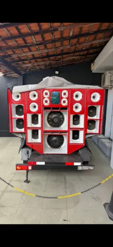 PAREDÃO DE SOM