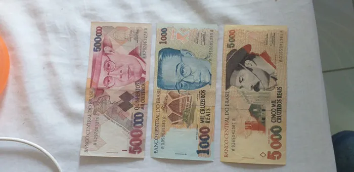 DINHEIRO ANTIGO 30 reais cada nota