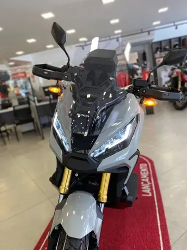 X-ADV