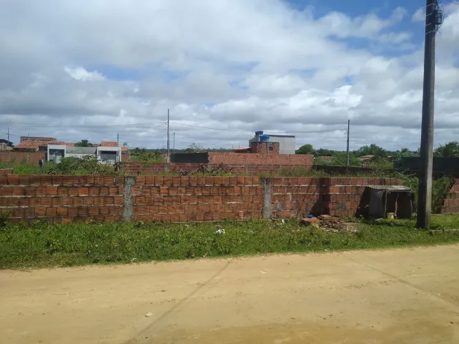 OPORTUNIDADE!!! Terreno em ótima localização Na Praia de Lucena (200m2)