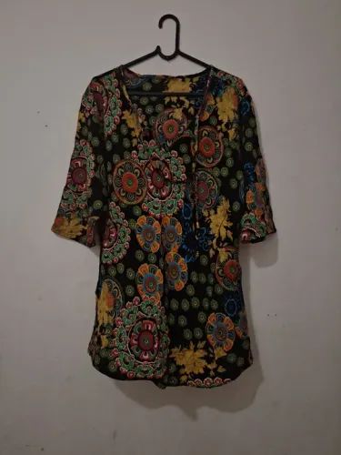 Blusa bata P estilo Indiana. Uma lindeza! 