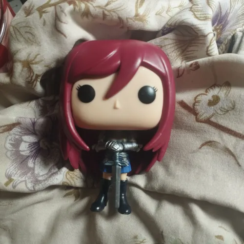 Funko Erza Escarlate - Fairy tail