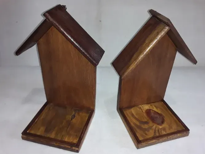Casinha artesanal Porta Imagem ou vasinho em madeira rustica