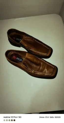 sapato de couro