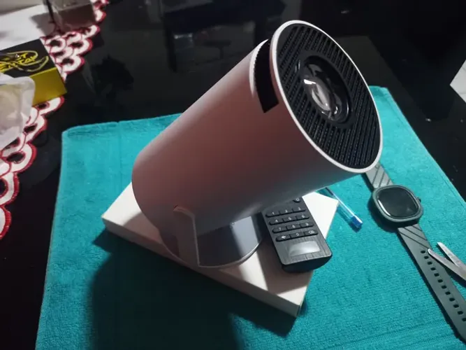 Mini Projetor Led HY300 Smart Android 11 Branco 1080p
