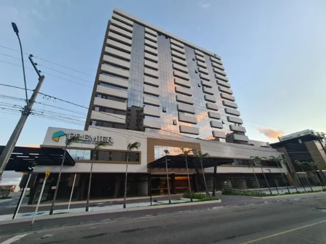 SalaS ComerciaIS no PREMIER Centro Médico e Empresarial
