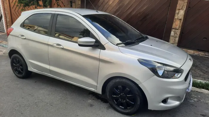 VENDO OU TROCO FORD K 2018 LINDO LINDO.